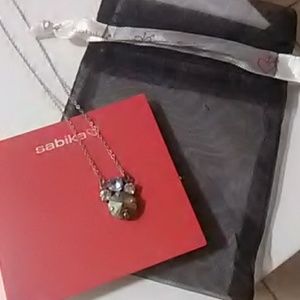 Sabika cluster stone pendant necklace